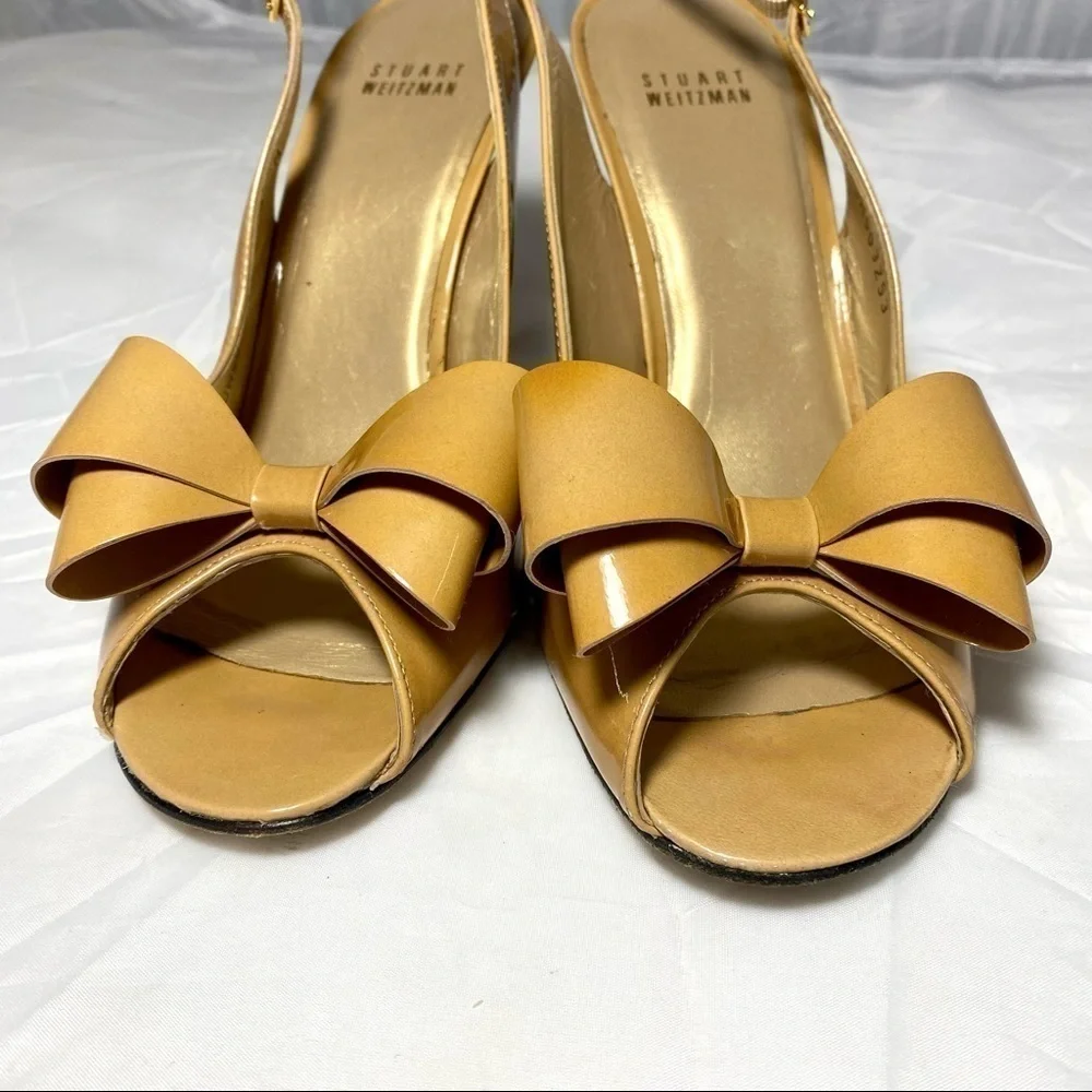 Stuart Weitzman patent leather sling back peep toe heels with bow size 9